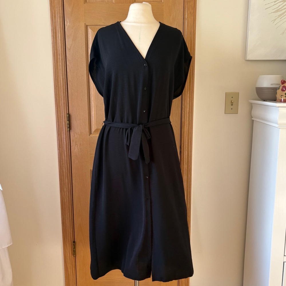 🤍 Zara🤍 v-neck dress, size XL